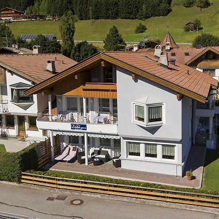 Appartments Lercher Irma San Candido Exteriér fotografie