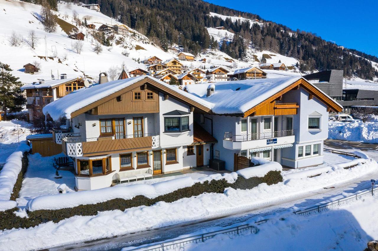 Appartments Lercher Irma San Candido Exteriér fotografie