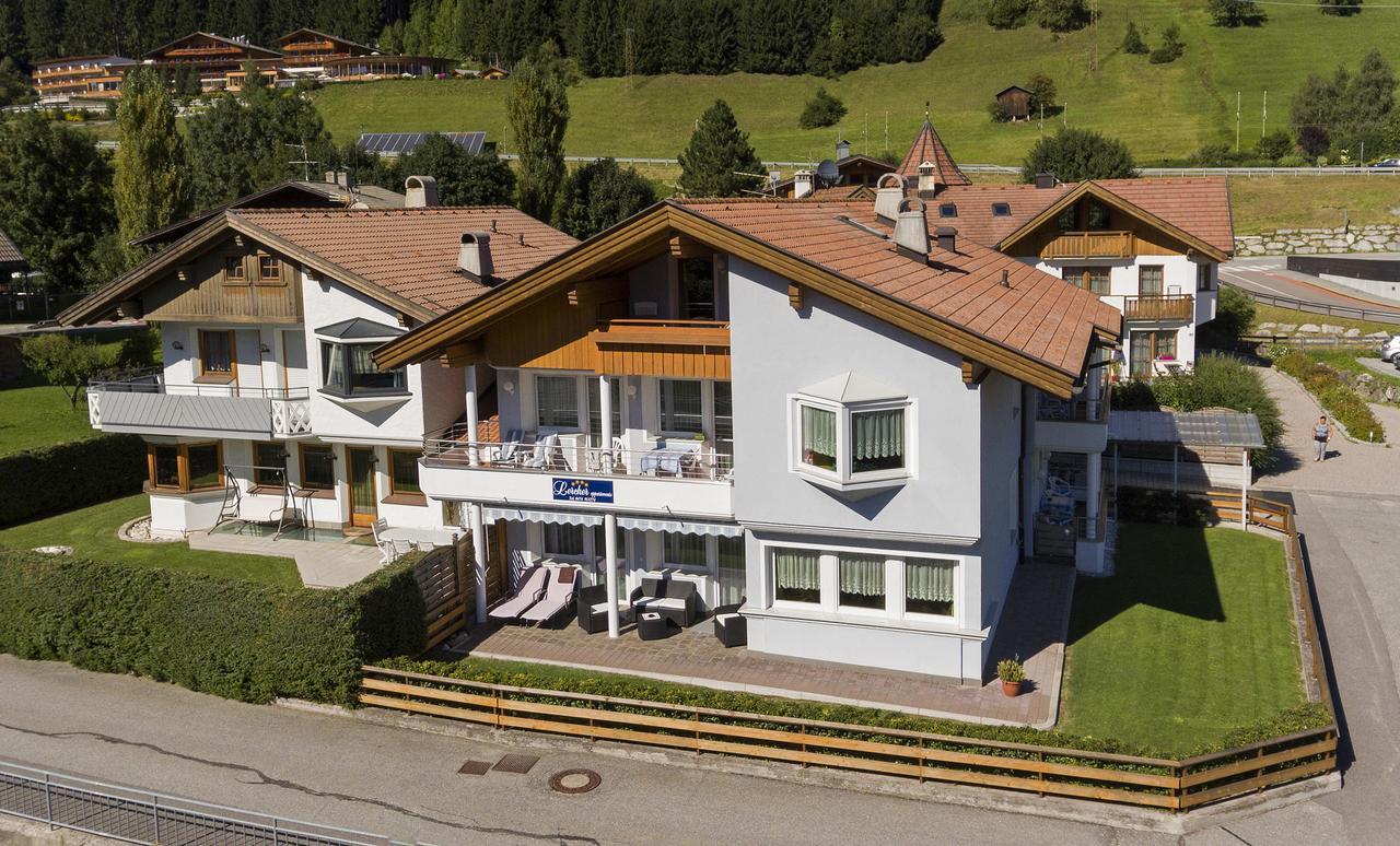 Appartments Lercher Irma San Candido Exteriér fotografie