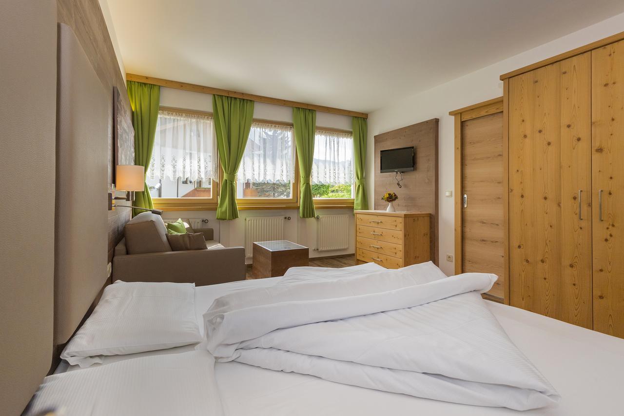 Appartments Lercher Irma San Candido Exteriér fotografie