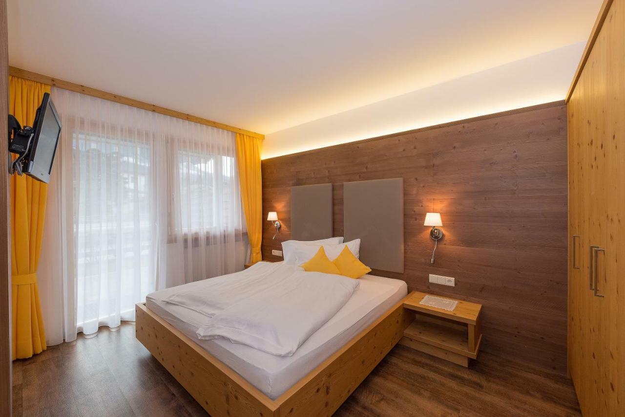 Appartments Lercher Irma San Candido Exteriér fotografie